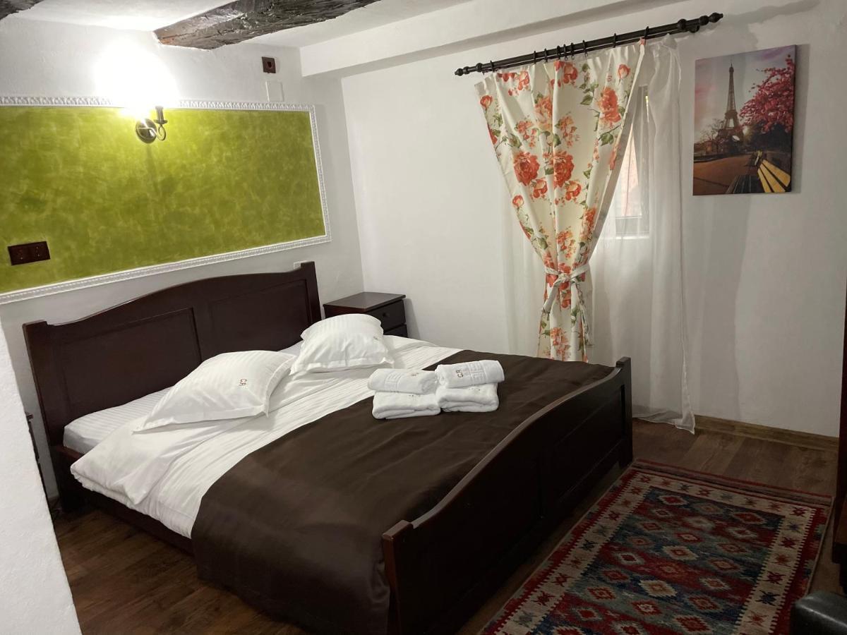 Pensiunea Casa Rica Călimăneşti Eksteriør billede