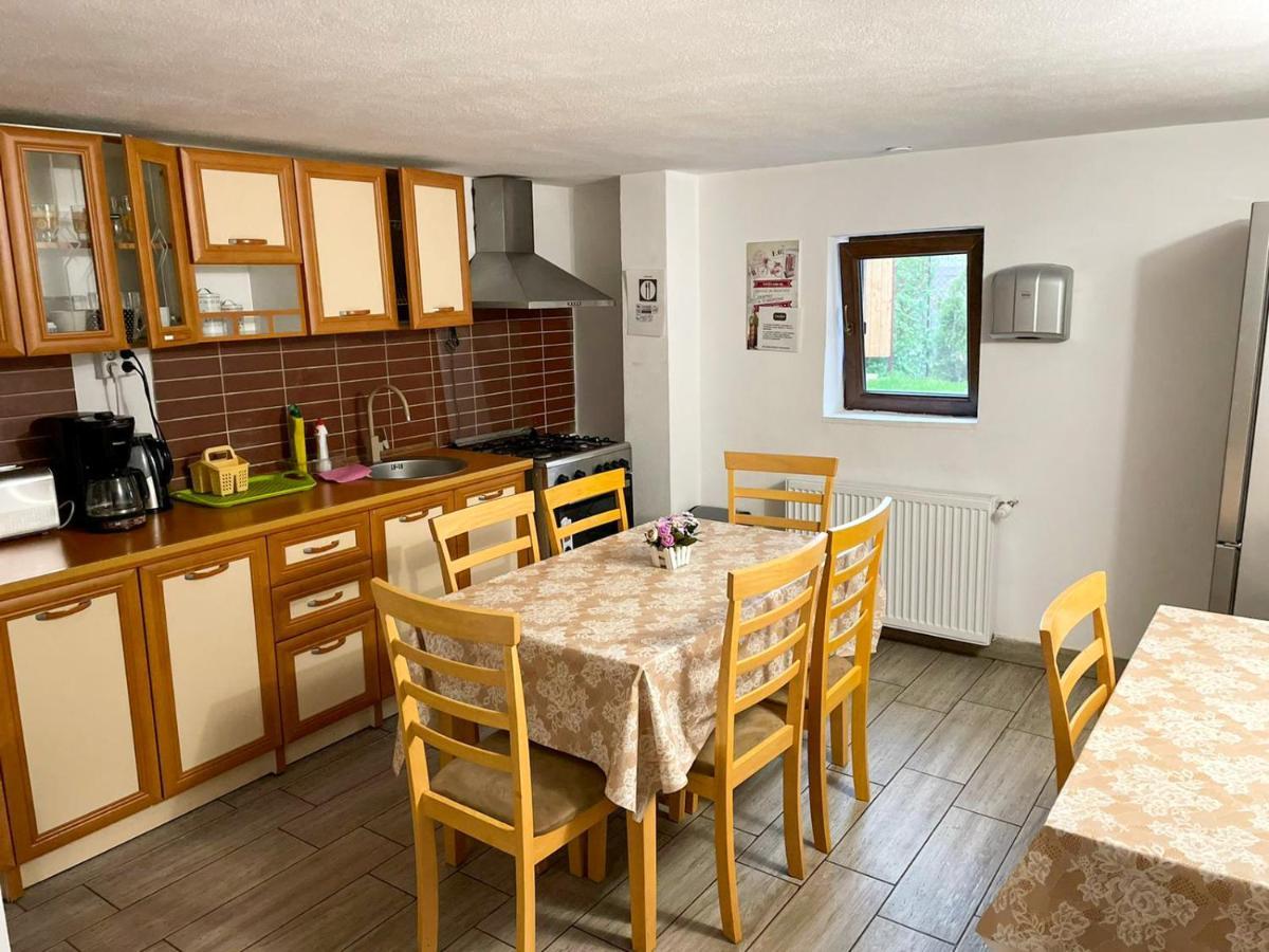Pensiunea Casa Rica Călimăneşti Eksteriør billede